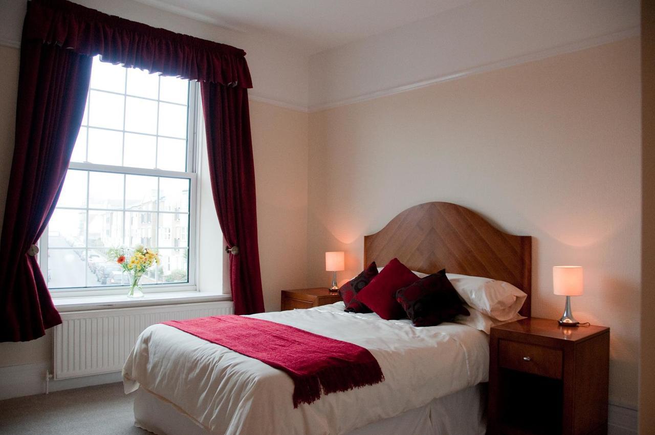 The Wellington Bed & Breakfast ซีฟอร์ด ภายนอก รูปภาพ
